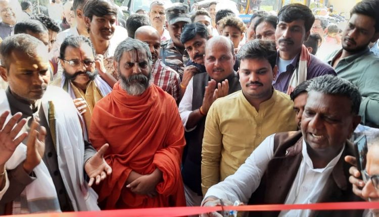 मर्यादा का पालन जरूरी