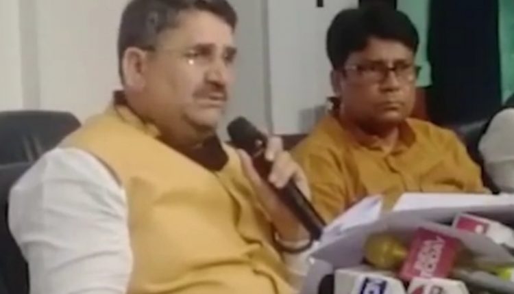 मंत्री रामसूरत राय।